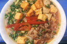 Bún riêu đậu bò